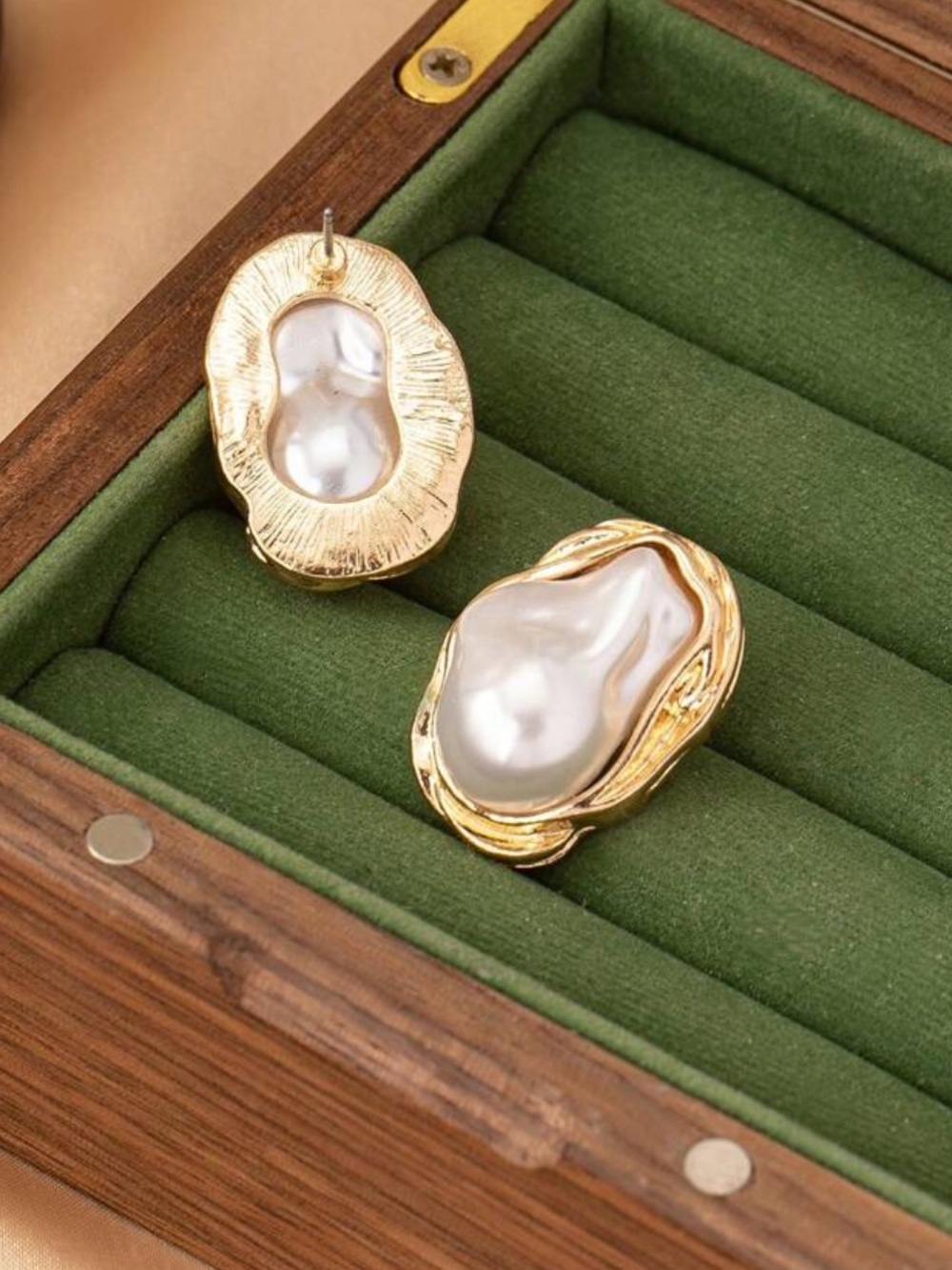Baroque Pearl Gold-Frame Statement Earrings - Picture 2 of 6